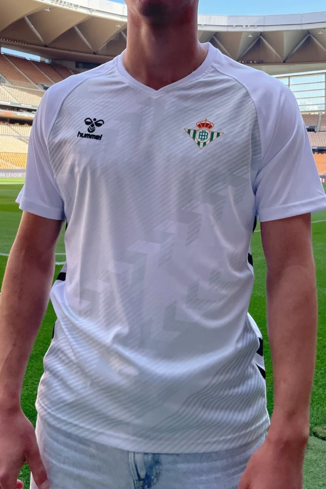 Camiseta Playful Manga Corta Sublimada Real Betis Niño Blanca 25/26