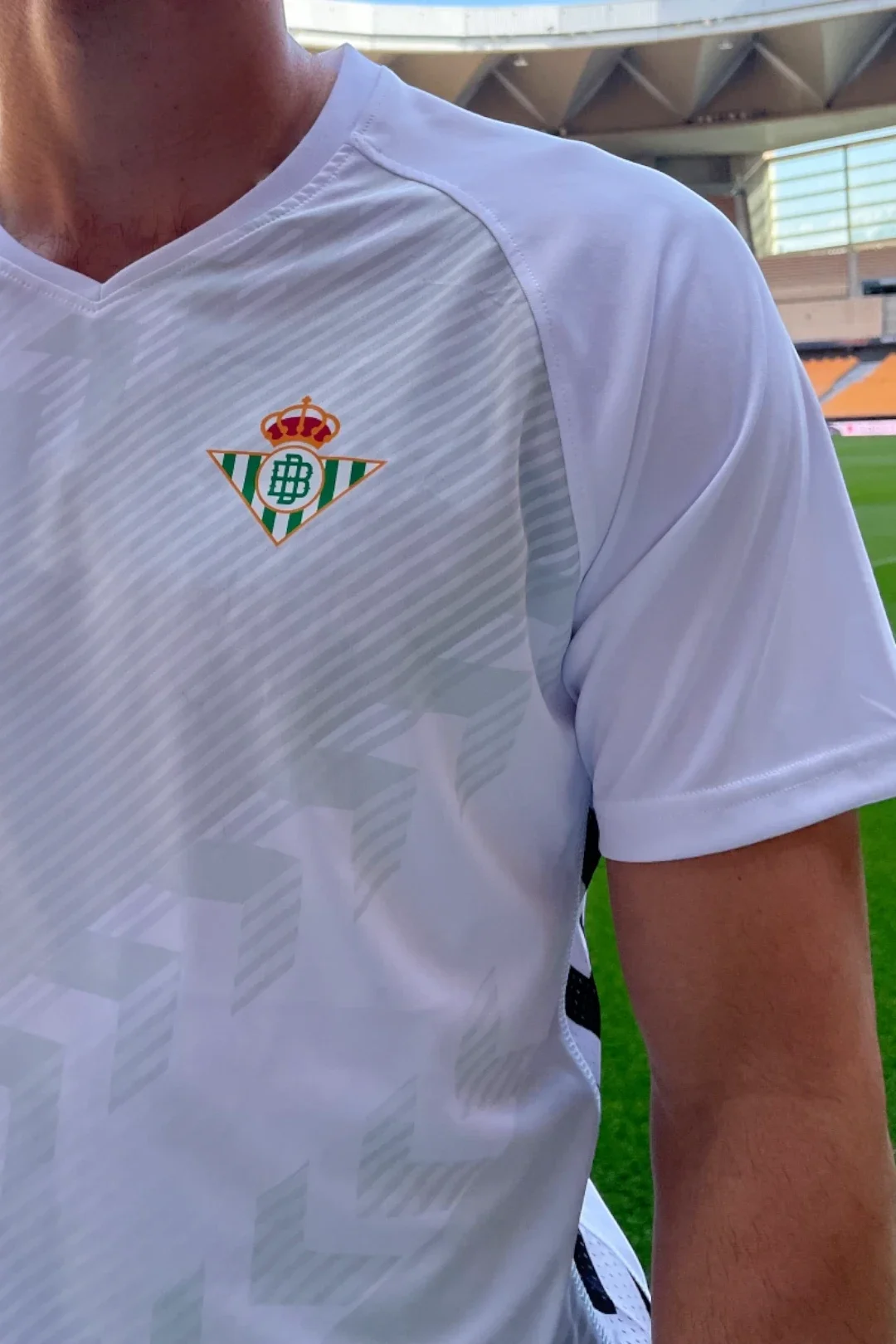 Camiseta Playful Manga Corta Sublimada Real Betis Niño Blanca 25/26
