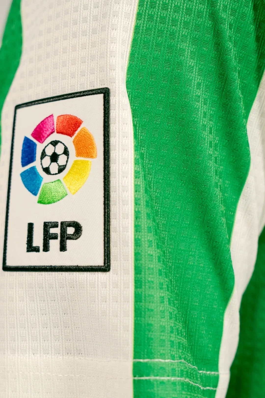 Camiseta Real Betis Balompié Jornada Retro Hombre 25/26