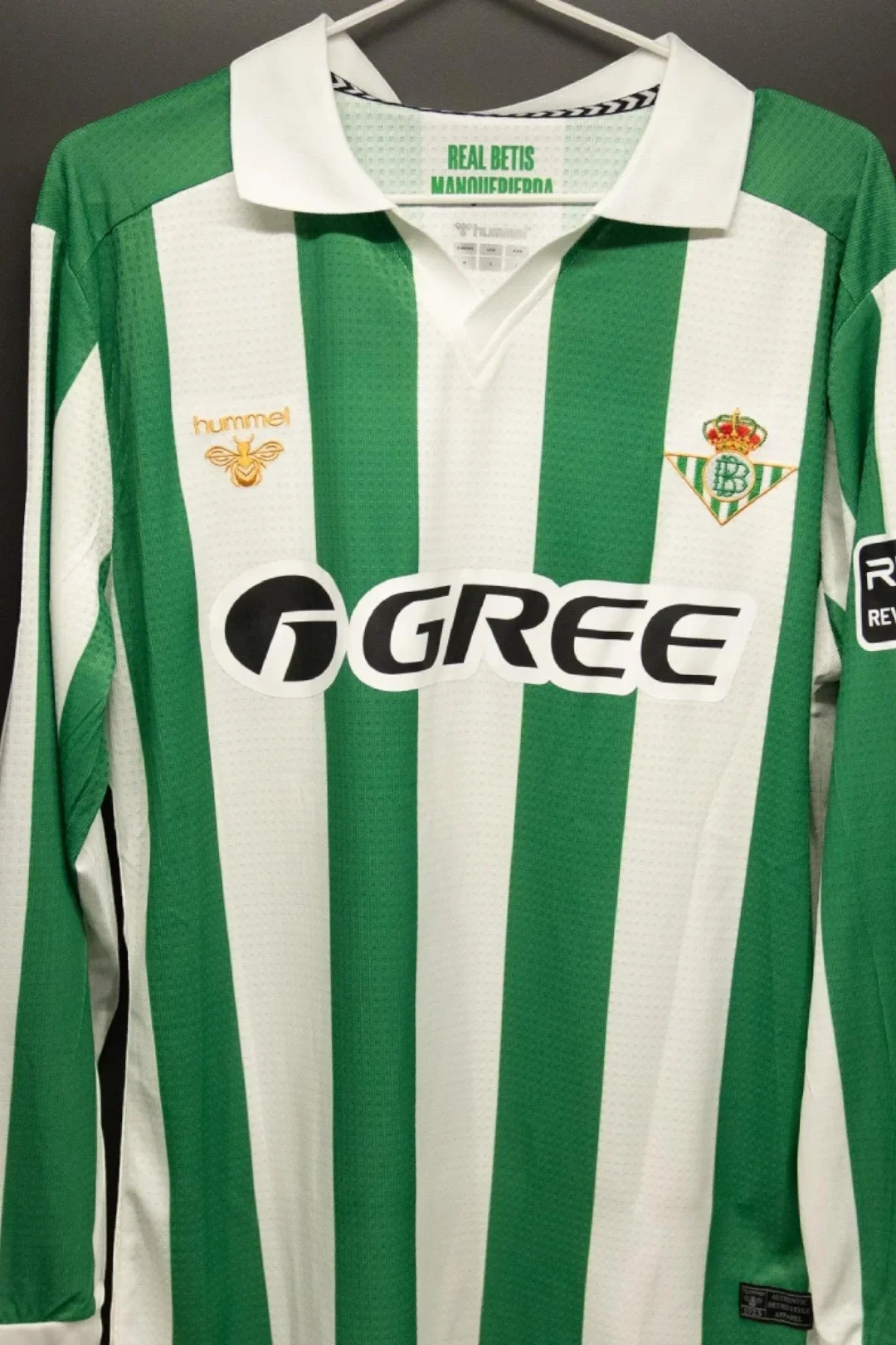 Camiseta Real Betis Balompié Jornada Retro Manga Larga Hombre 25/26