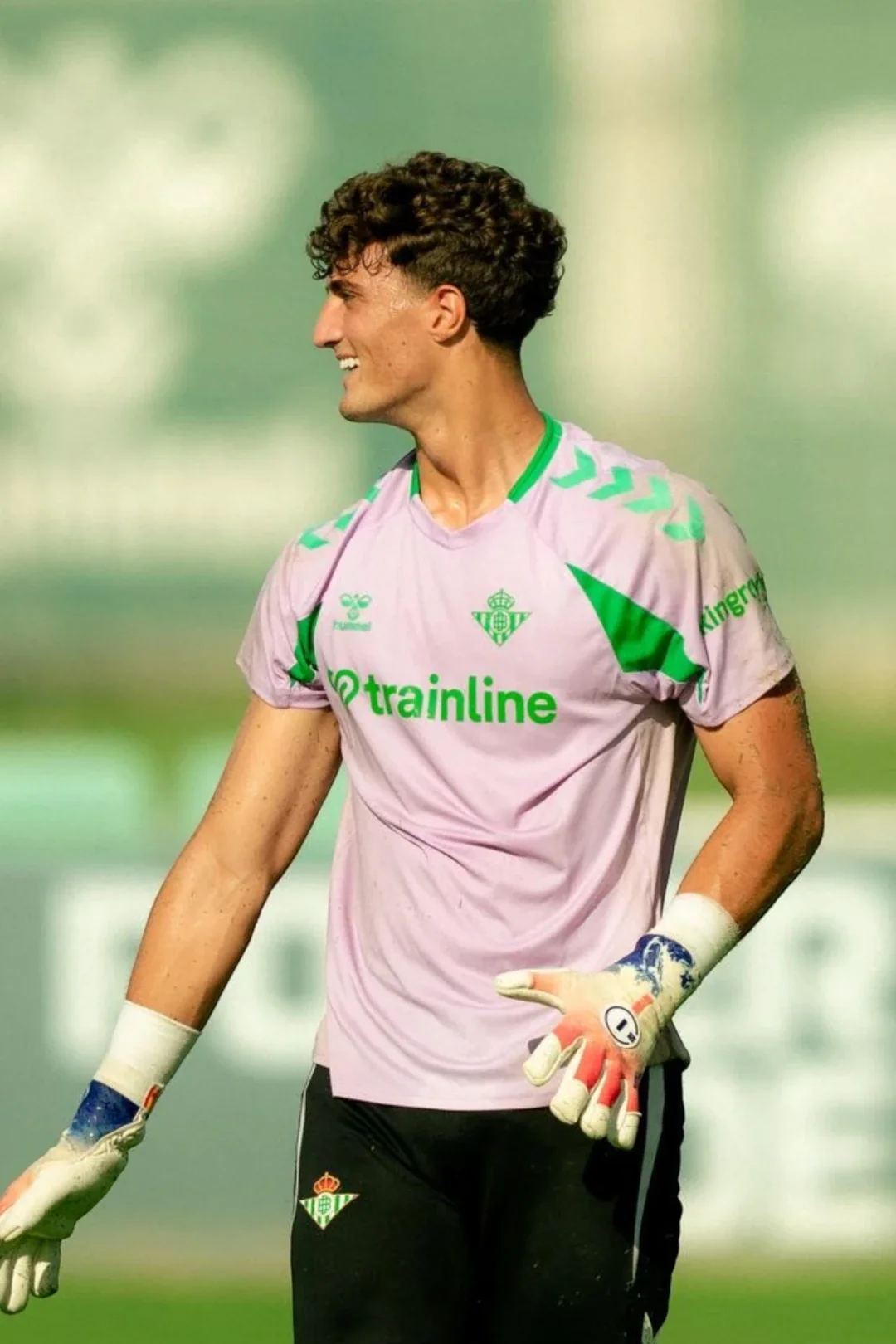 Camiseta Manga Corta Entrenamiento Adulto Malva Real Betis 26/27