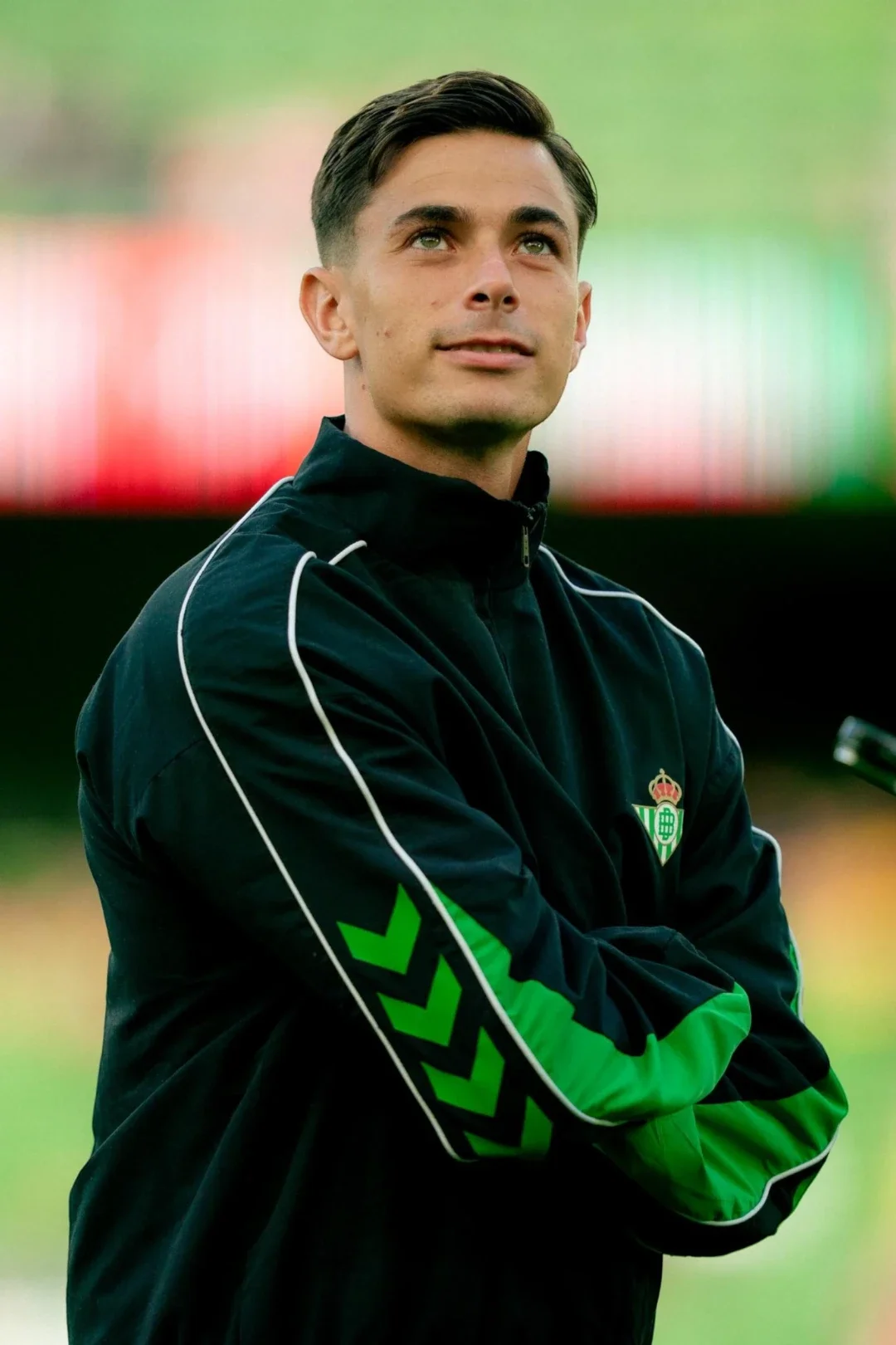 Chaqueta Viaje Adulto Negra Real Betis 26/27