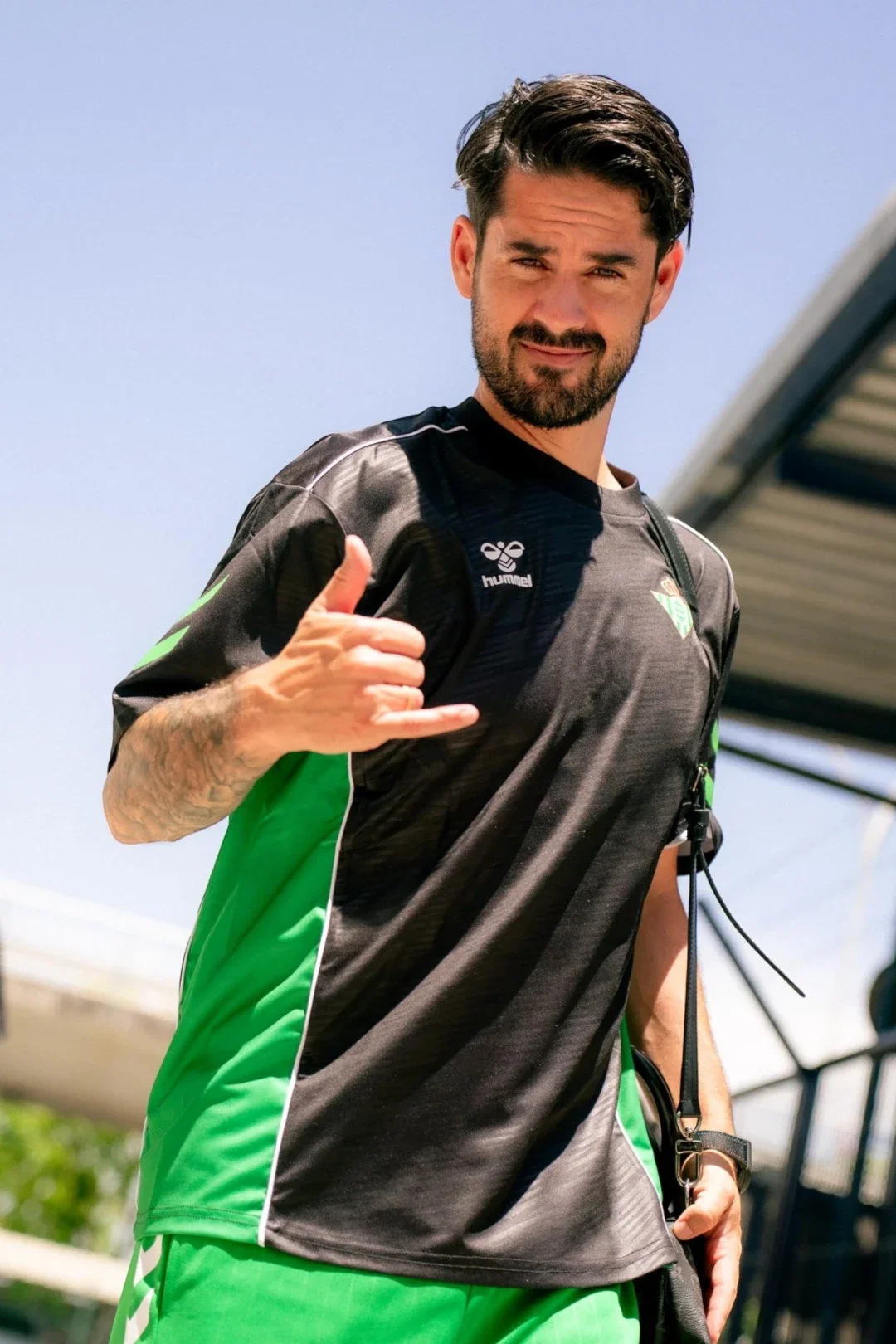 Camiseta Casual Viaje Adulto Negra Manga Corta Real Betis 26/27