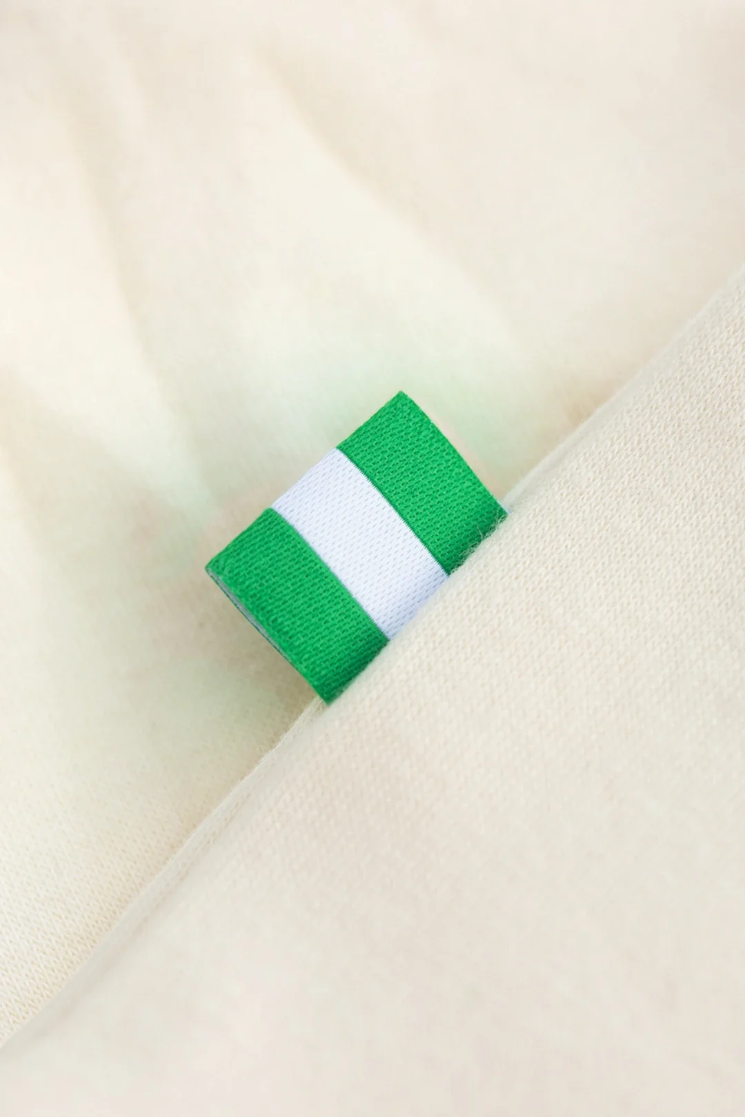 Sudadera Capucha Real Betis Adulto Beige/Blanca