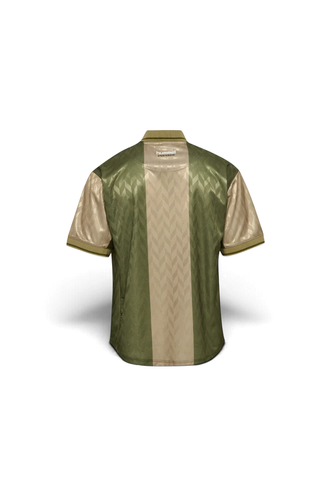 Camiseta Viaje Hummel Hombre Beige/Verde Doble B Blanca
