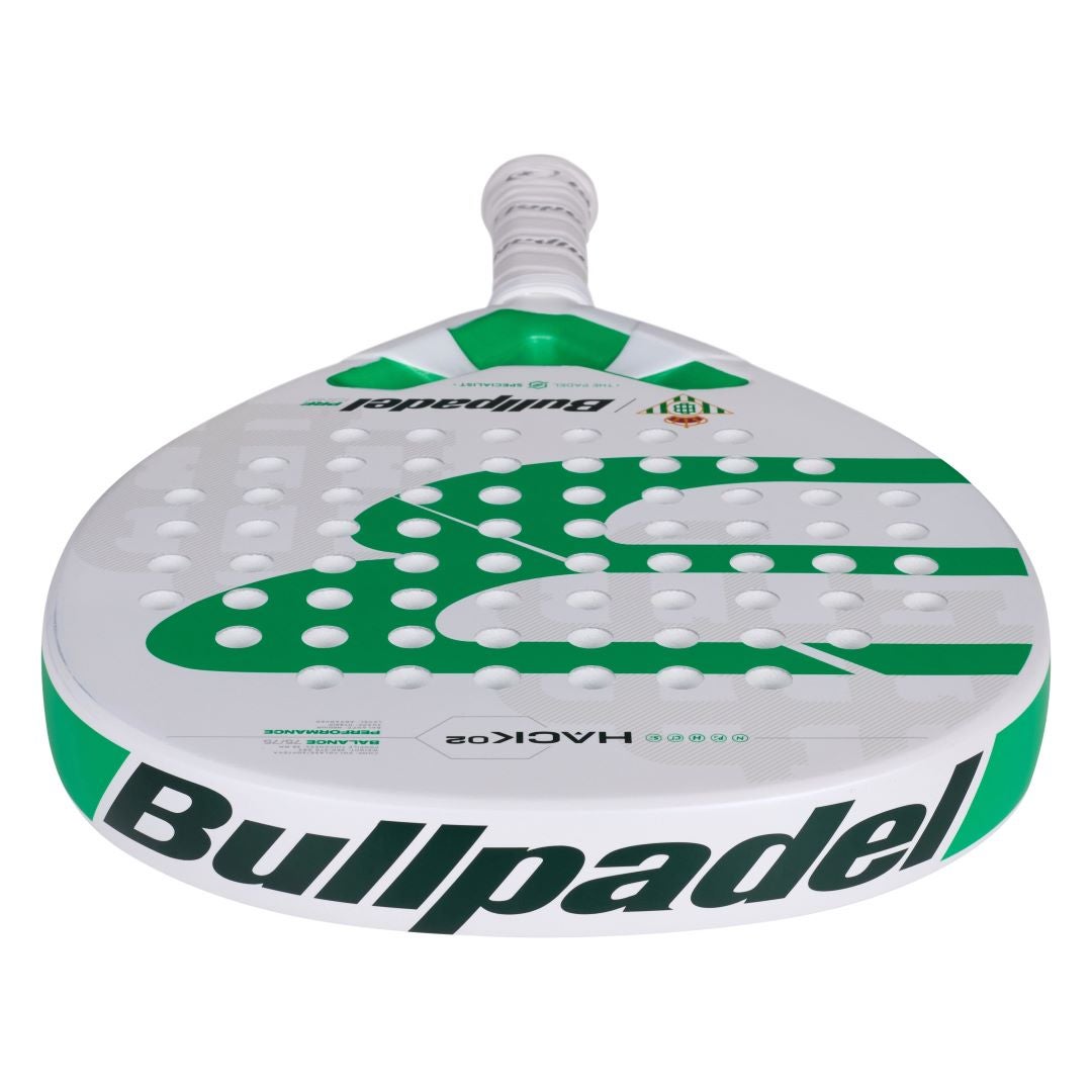 Pala de Pádel Bullpadel Real Betis Hack 02 2025